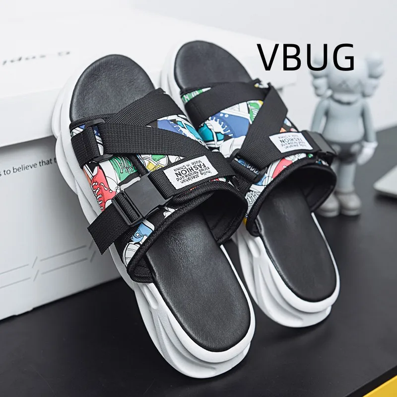 Mens Fashion Trend 2026 - Summer Mens Slippers Trend Student Beach