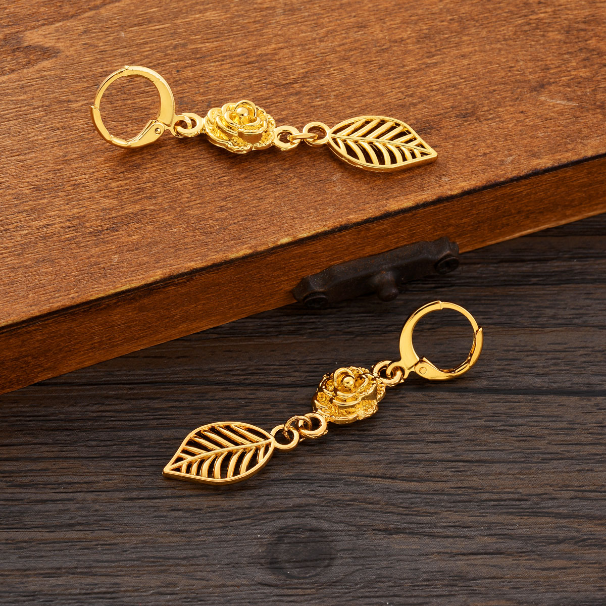 New Dubai Golden Color Luxurio - Dubai Men'S Fashion ulasan dan harga